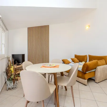 アパート Markulin *